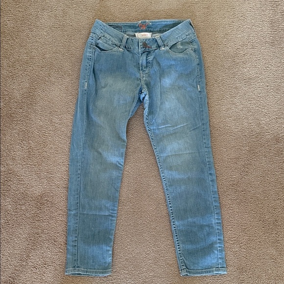 Worn Straight Leg Jean- Cropped - Picture 1 of 4